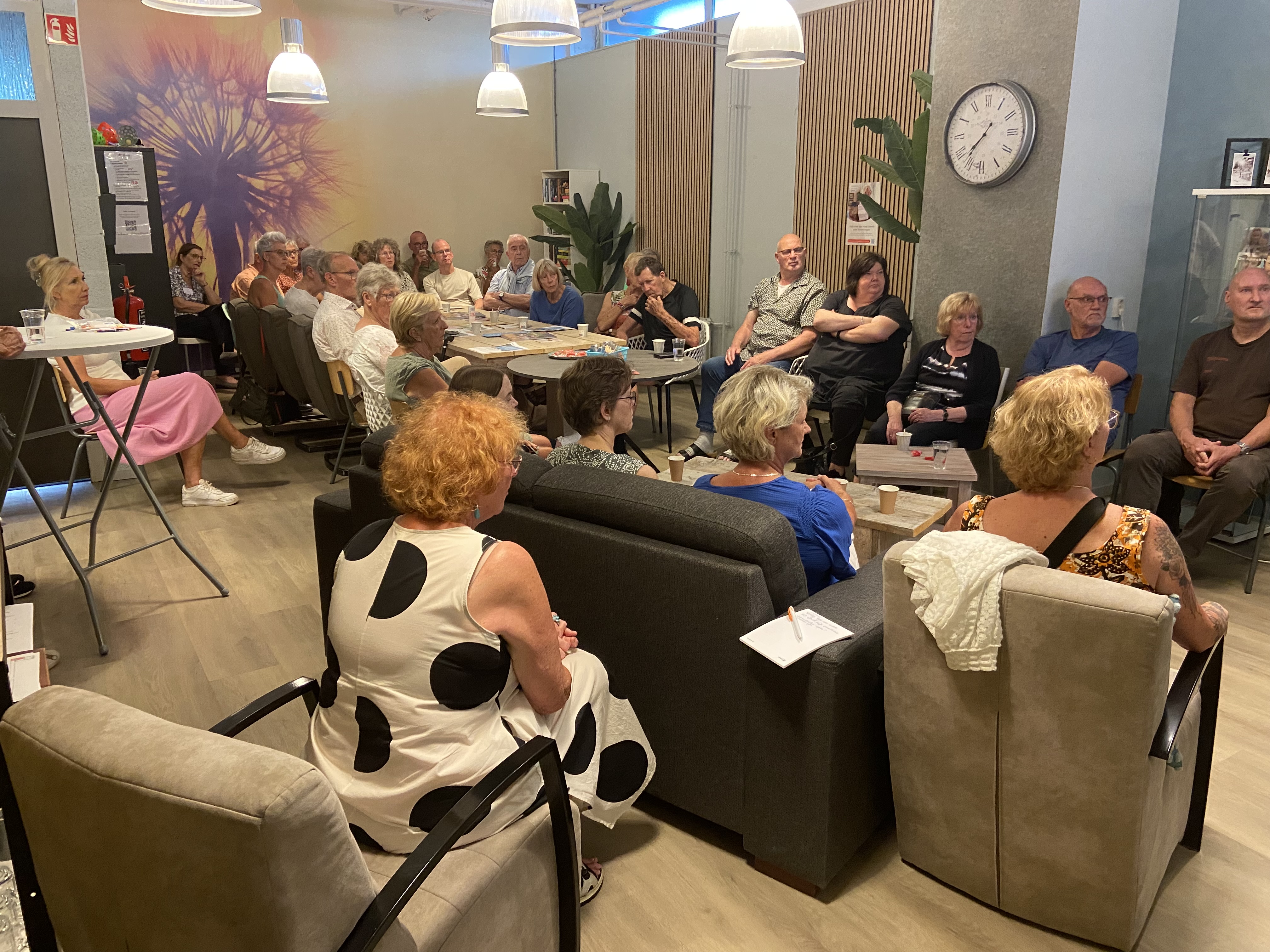 Foto presentatie NVVE 2.jpg