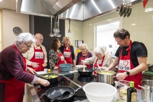 Nederland,  Den Bosch 21-02-2025; serie foto's van Resto van Harte ism de Parkinson Kookclub.Fotografie Vincent van den Hoogen