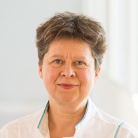 Dr Hanneke Kalf
