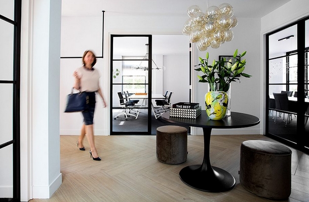 Notariskantoor Van de Oudeweetering.JPG